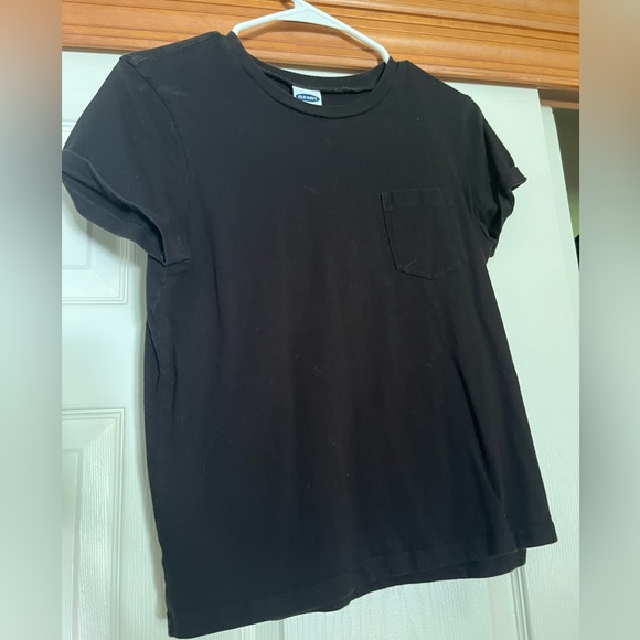 Old Navy Basic Tee - Picture 1 of 3